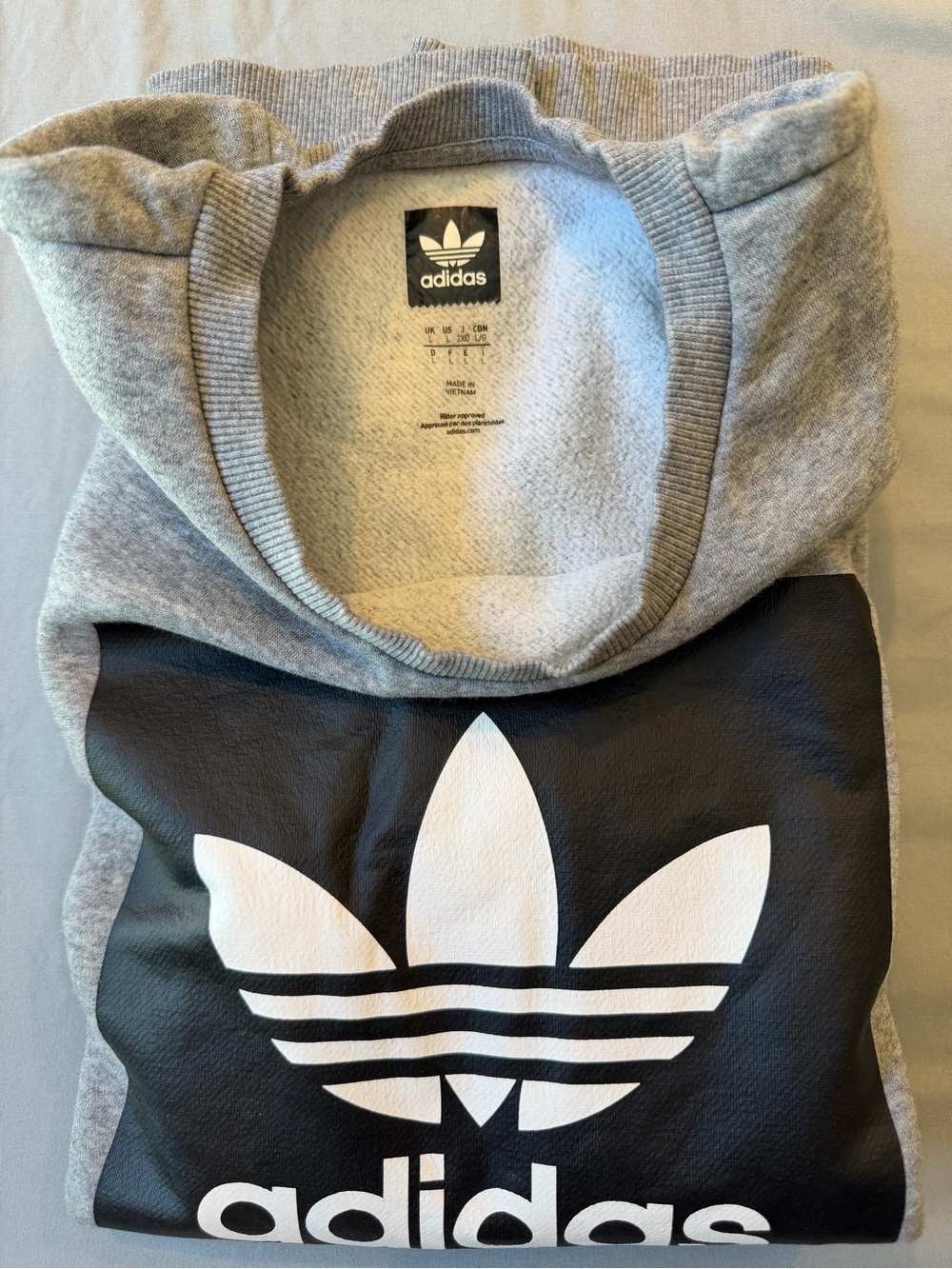 Authentic Adidas Sweatshirt super soft cotton